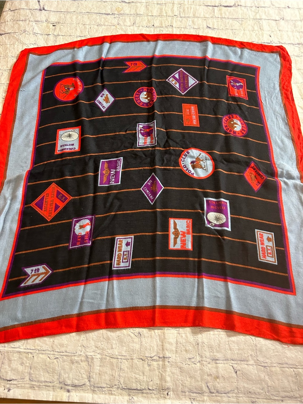 STEFANO INTERNATIONAL SPORTSWEAR VTG BLACK/RED RAYON ITALY MADE GRAPHIC TRAVEL